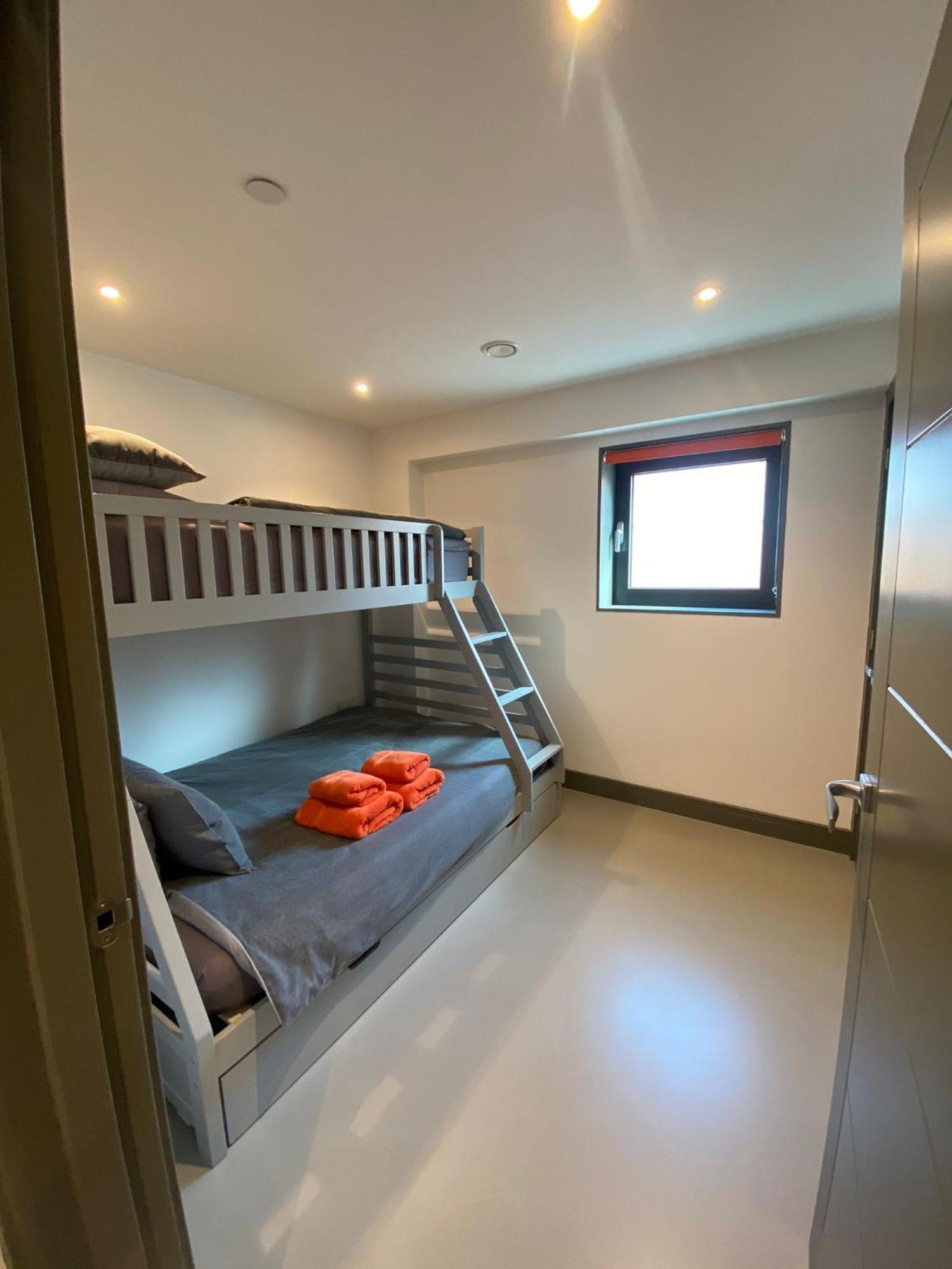 3 The View Apartments Ilfracombe - Hot Tub, Parking, Lift, Ev Buitenkant foto